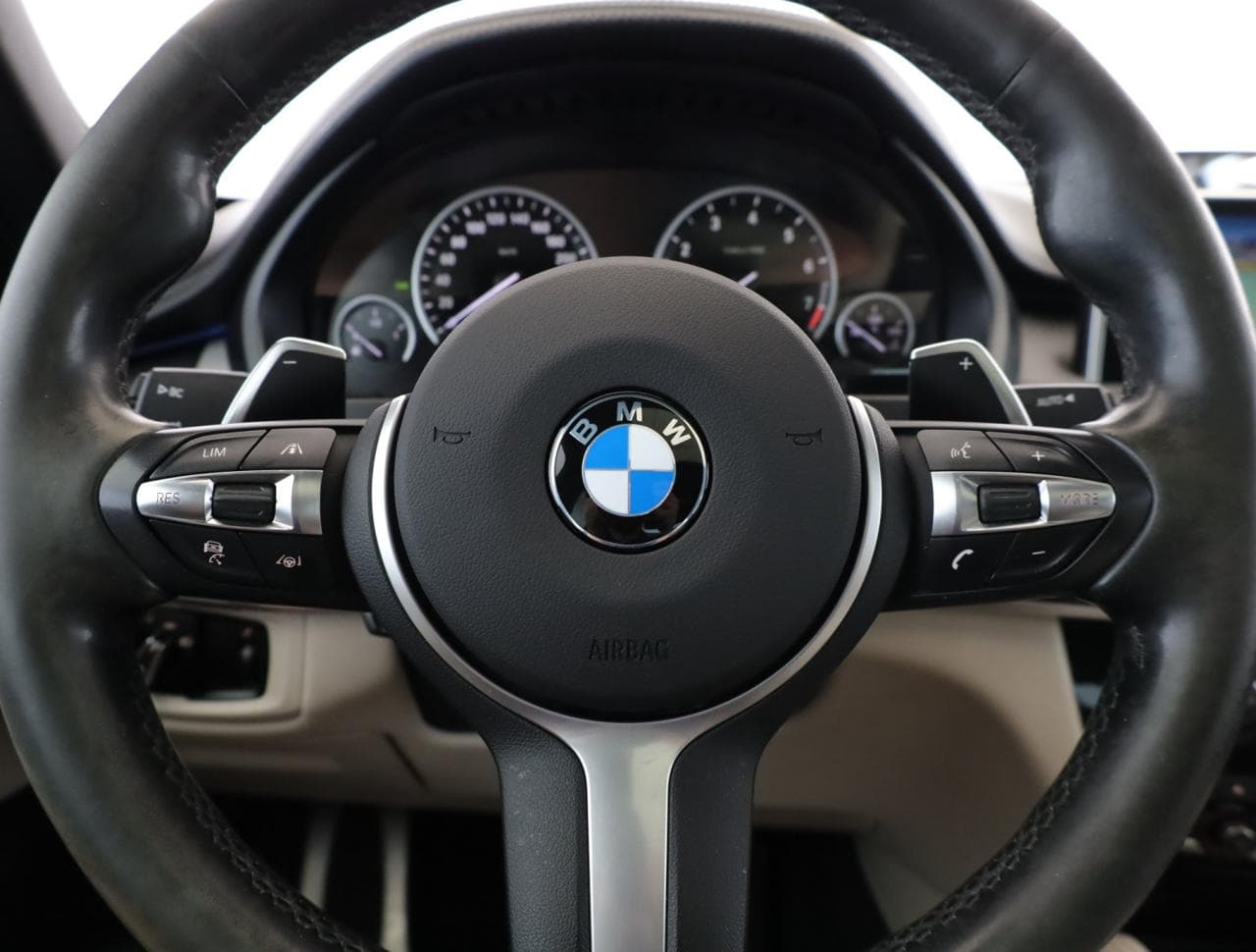 2016 BMW X6 - 25