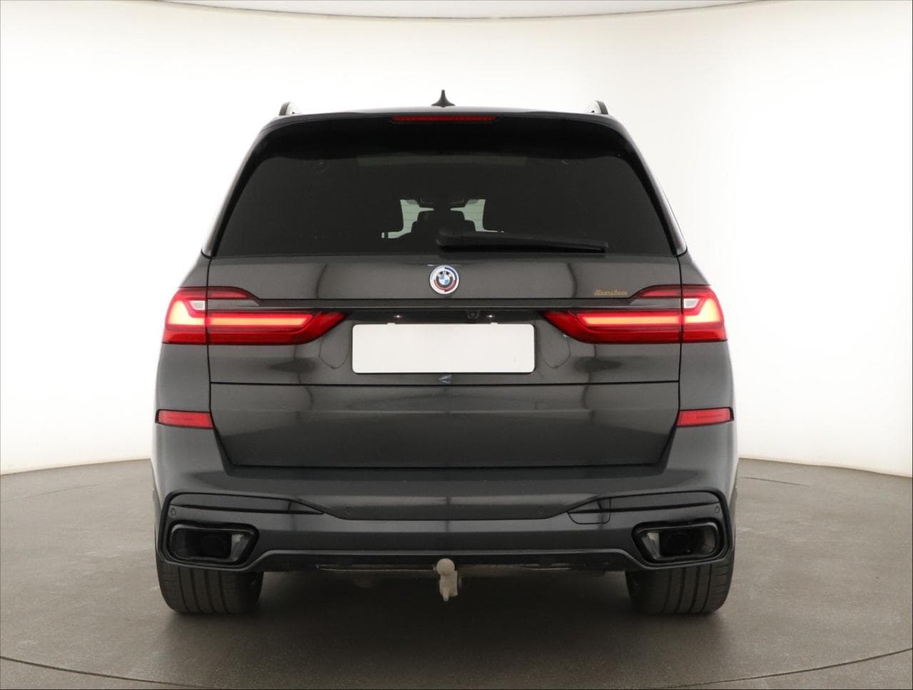 2022 BMW X7 - 6