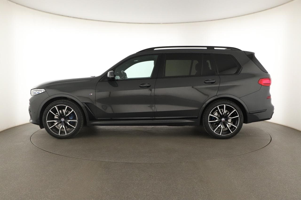 2022 BMW X7 - 4
