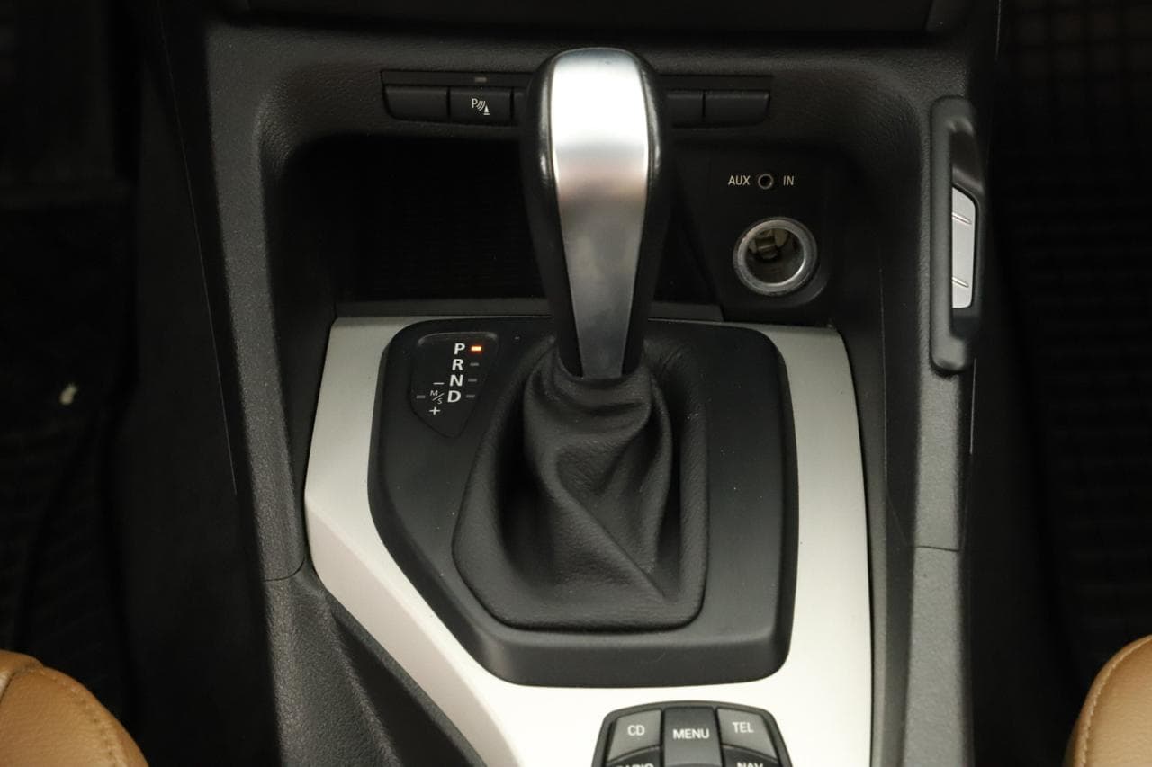 2010 BMW X1 - 13