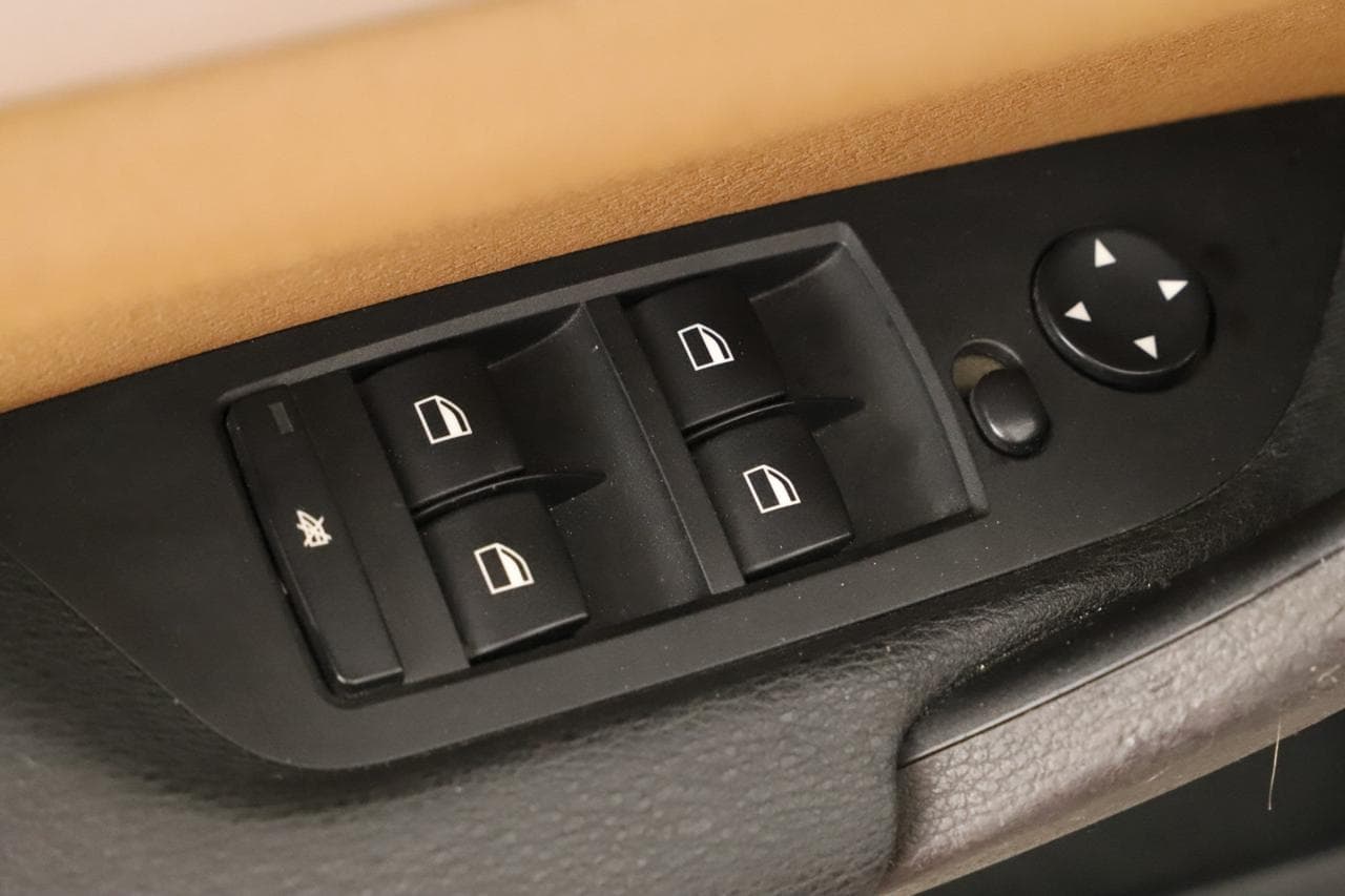 2010 BMW X1 - 19