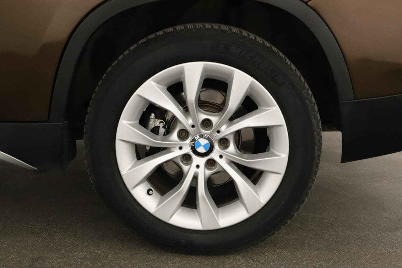 2010 BMW X1 - 15