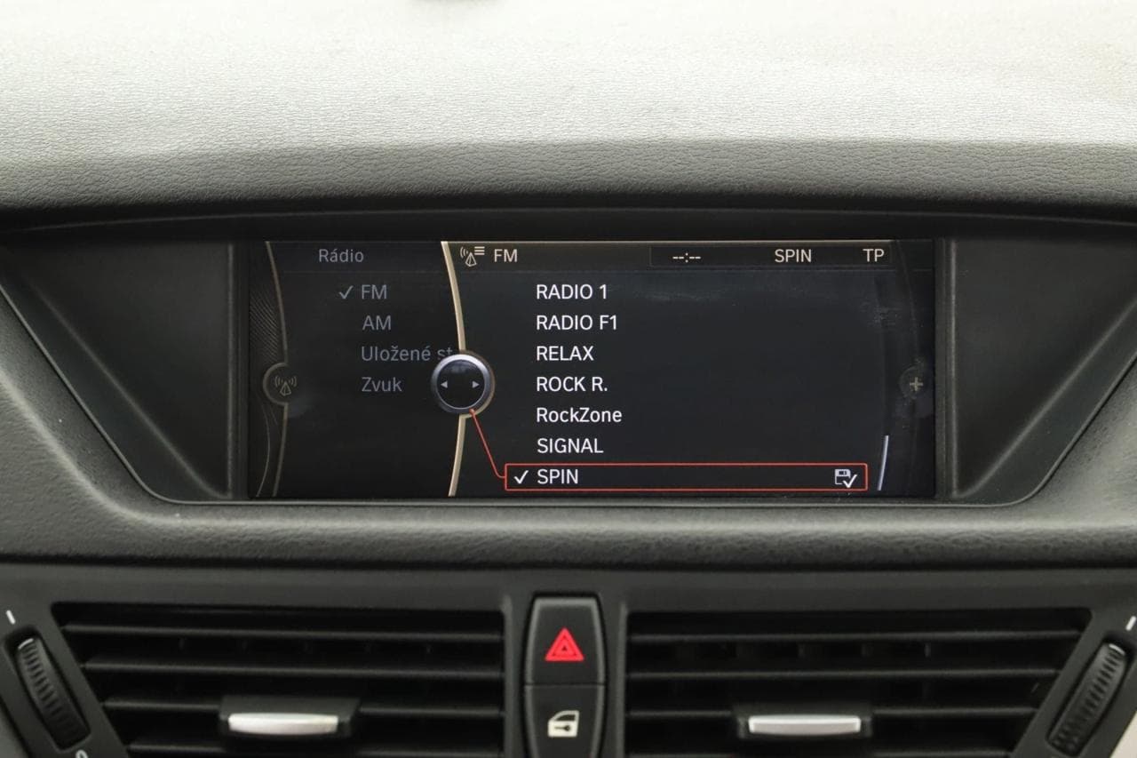 2010 BMW X1 - 16
