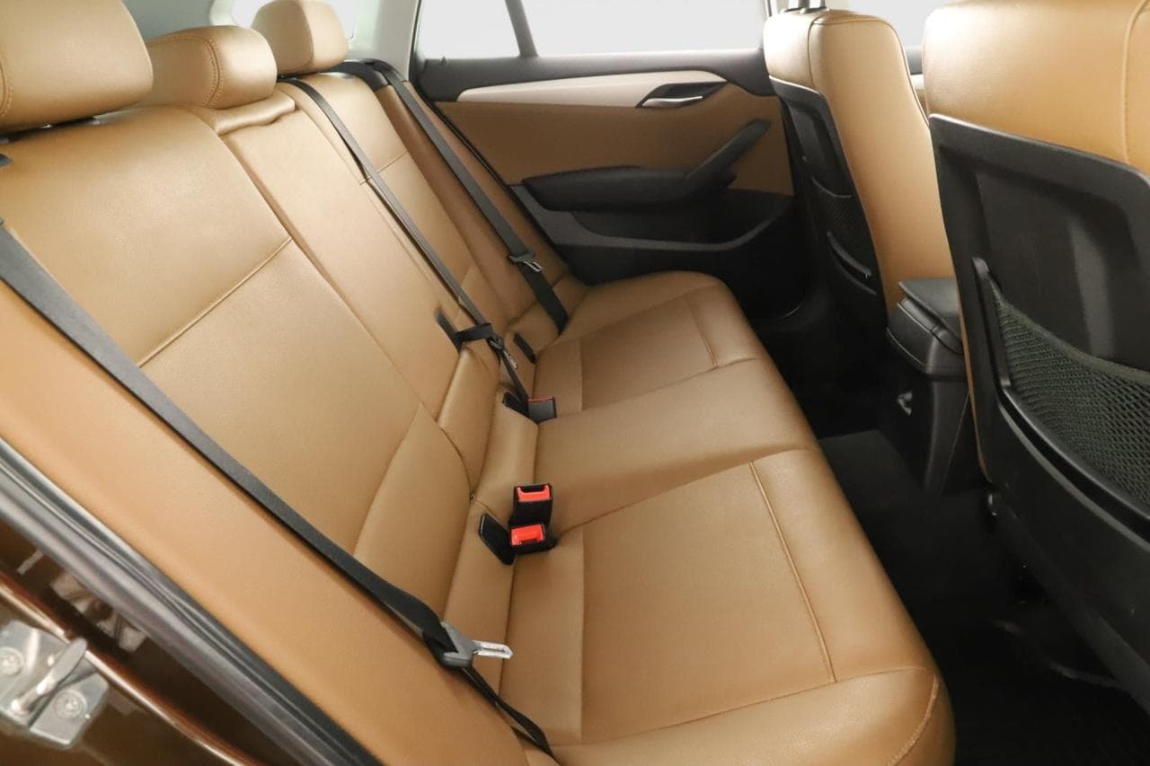 2010 BMW X1 - 10