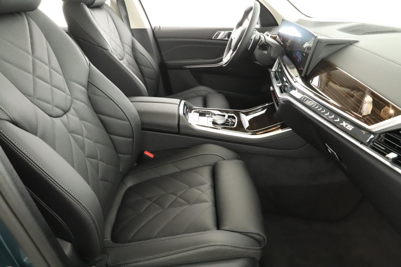 2025 BMW X5 - 11