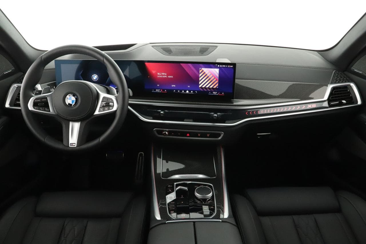 2025 BMW X5 - 9
