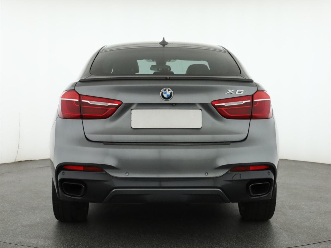 2016 BMW X6 - 10