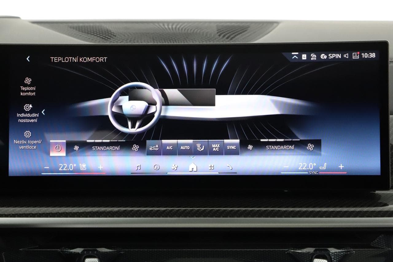2025 BMW X7 - 40