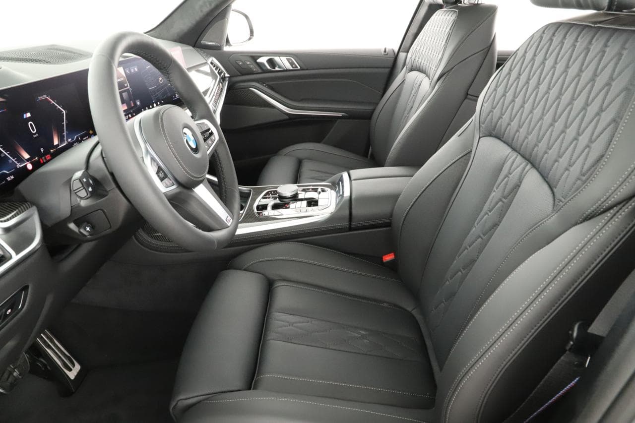 2025 BMW X7 - 22