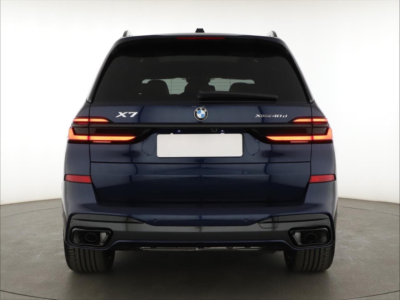 2025 BMW X7 - 11