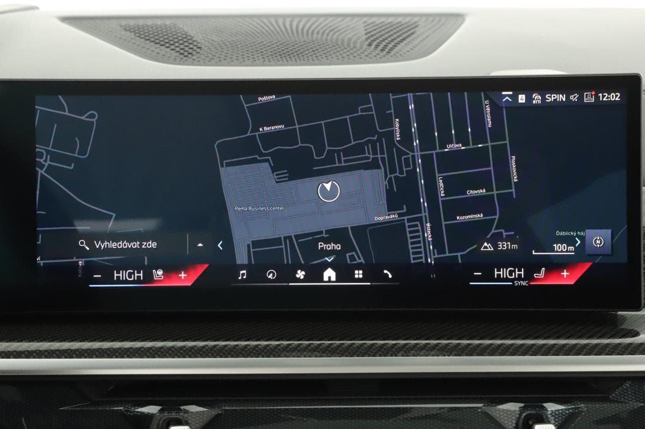 2025 BMW X7 - 32