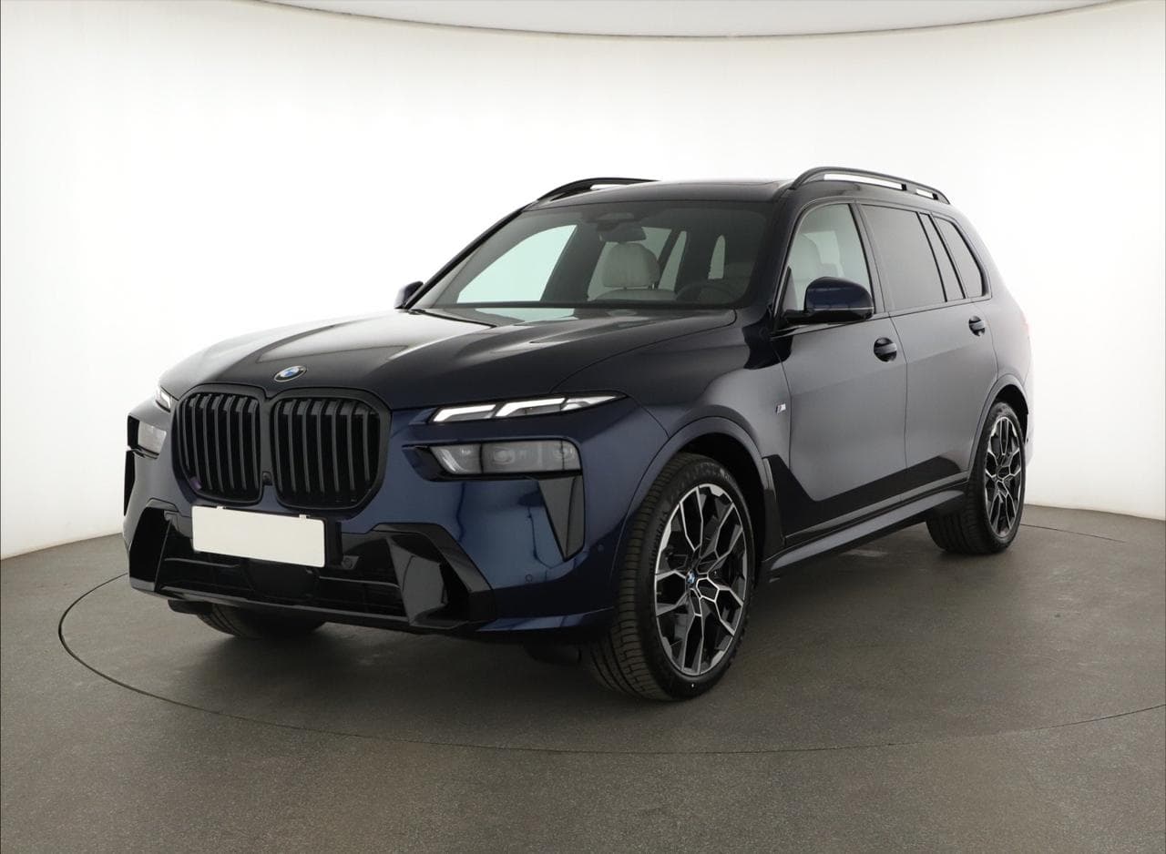 2025 BMW X7 - 5