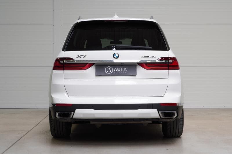 2022 BMW X7 - 11
