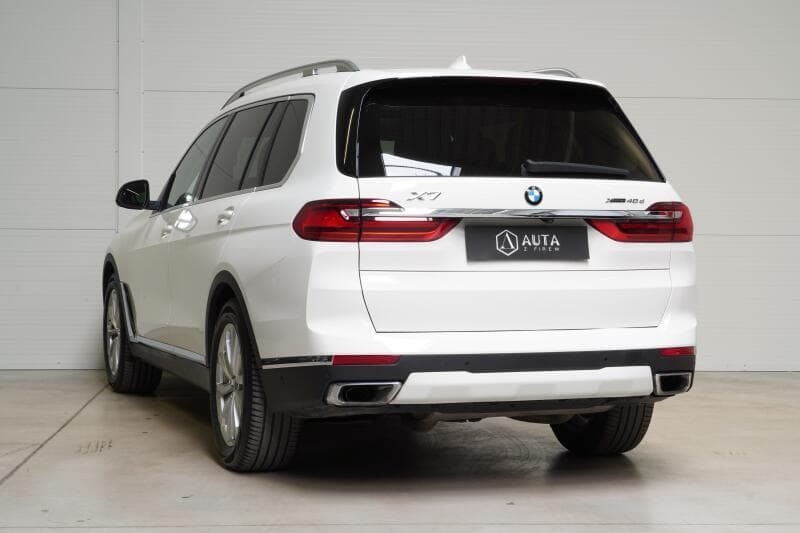 2022 BMW X7 - 14