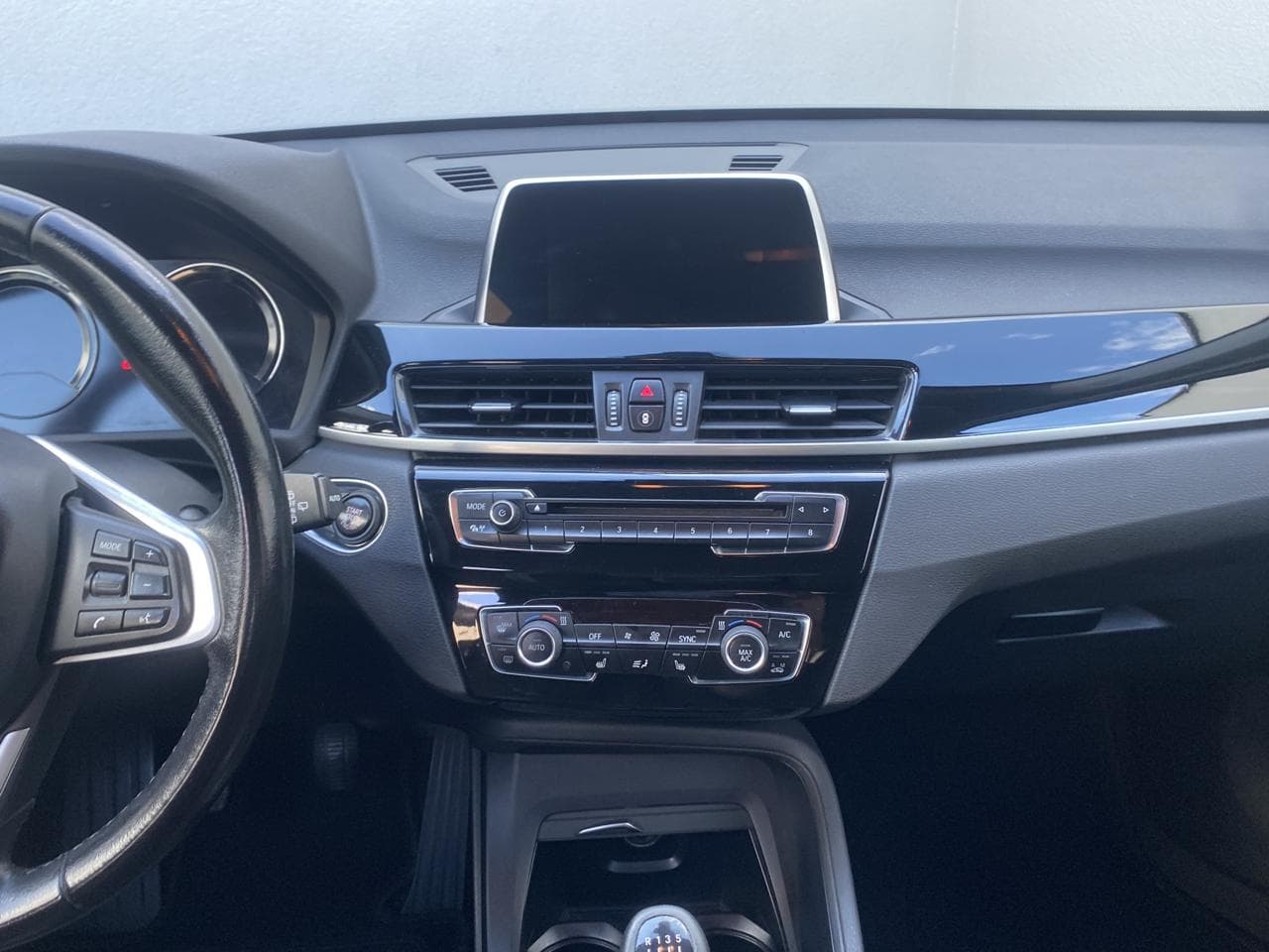 2018 BMW X1 - 13