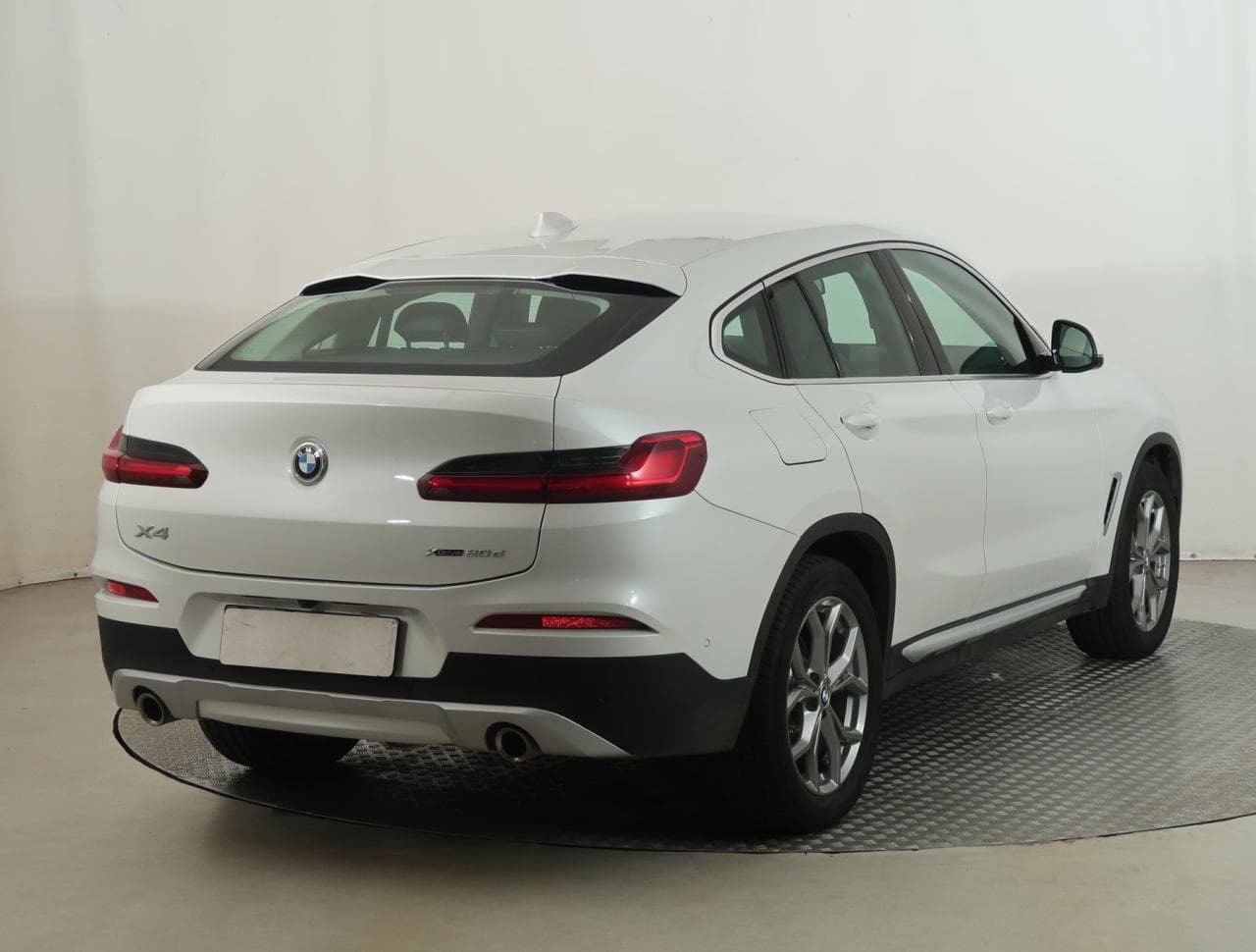 2021 BMW X4 - 7