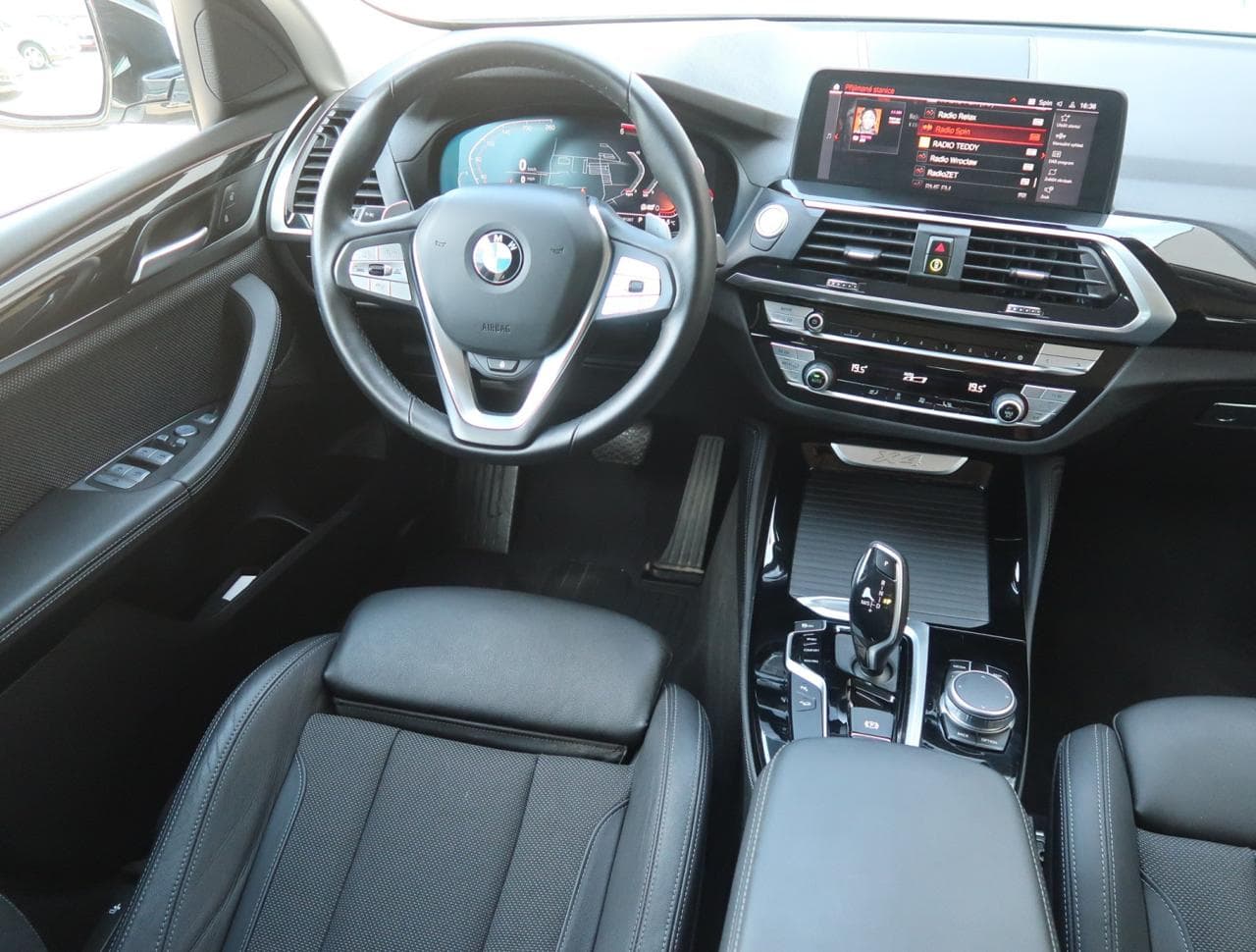 2021 BMW X4 - 9