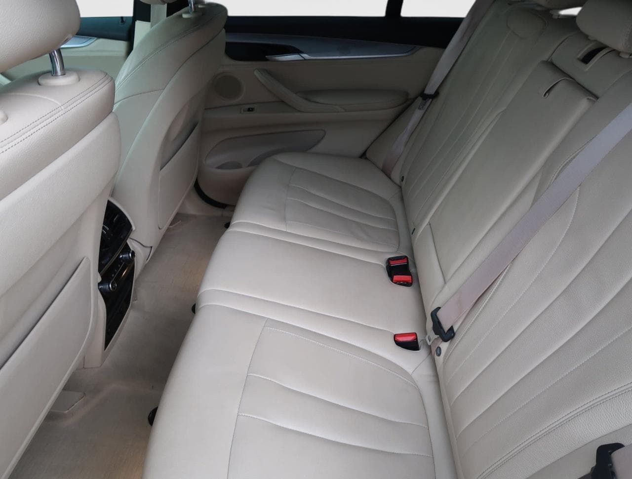 2018 BMW X5 - 15