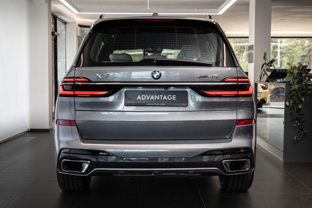 2023 BMW X7 - 3
