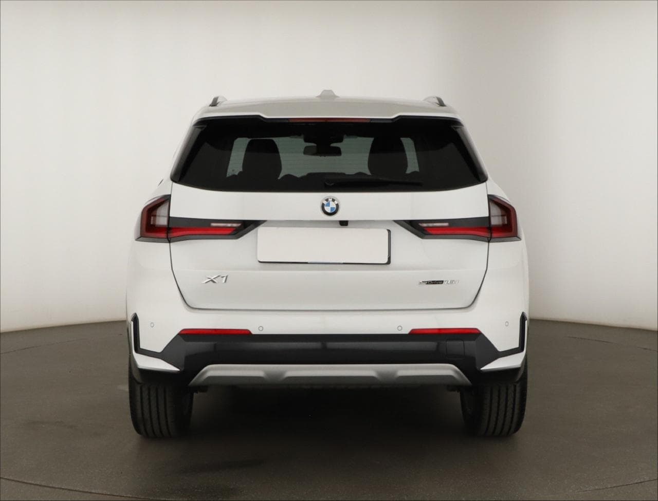 2025 BMW X1 - 6