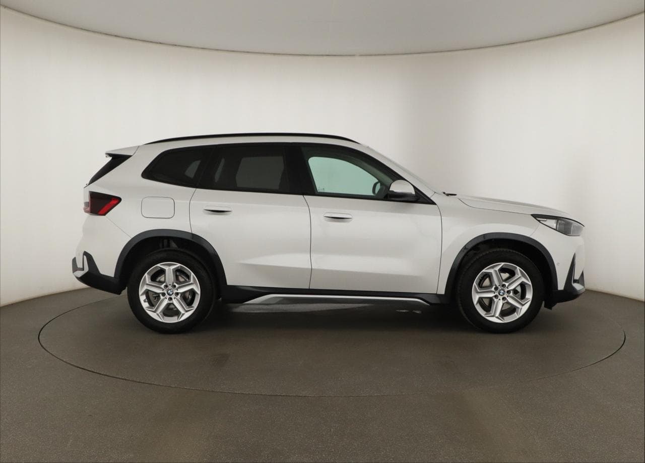 2025 BMW X1 - 8