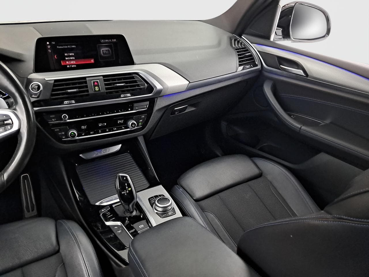 2020 BMW X3 - 15