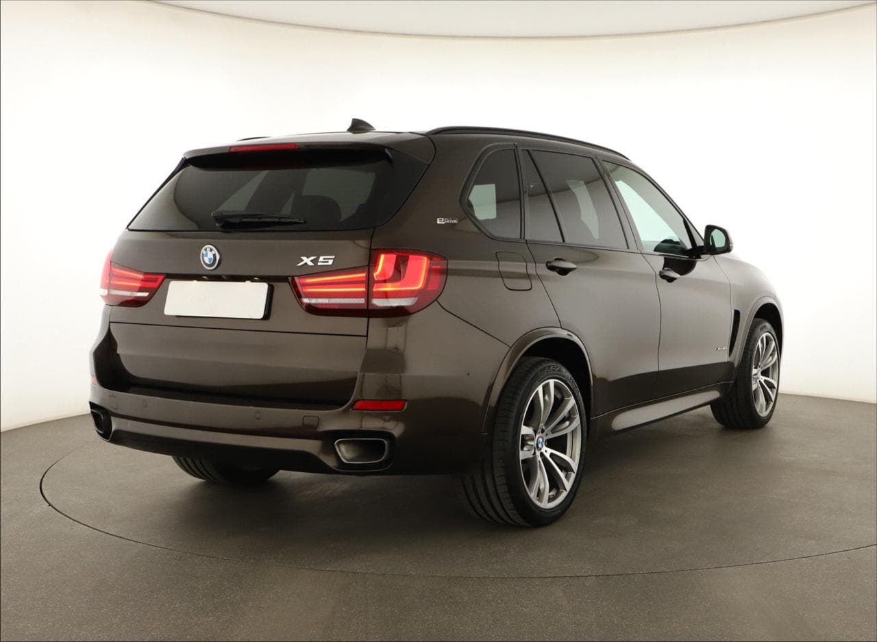 2017 BMW X5 - 12