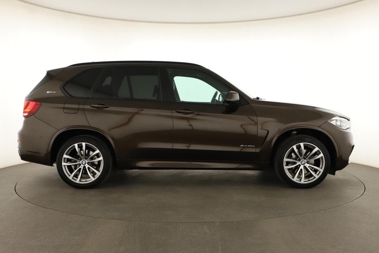 2017 BMW X5 - 13