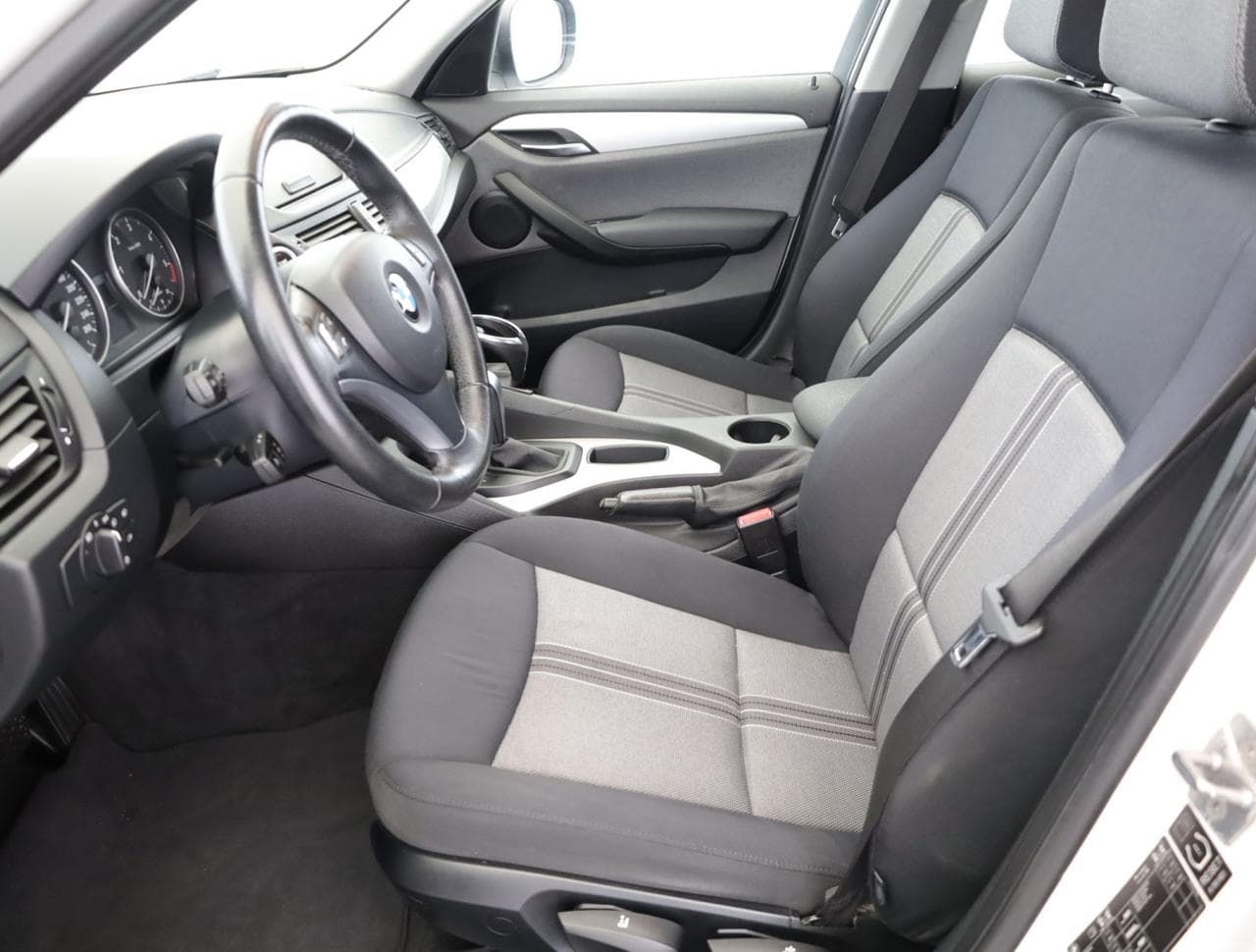 2009 BMW X1 - 13