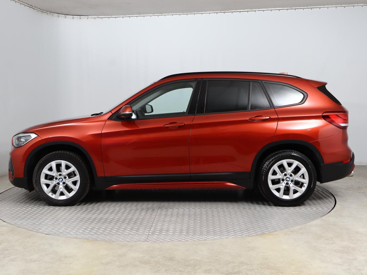 2020 BMW X1 - 6