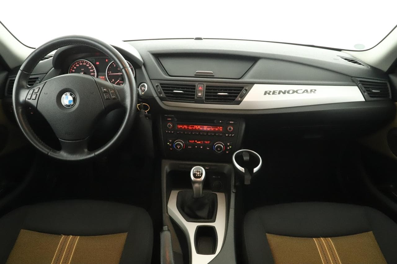 2010 BMW X1 - 14
