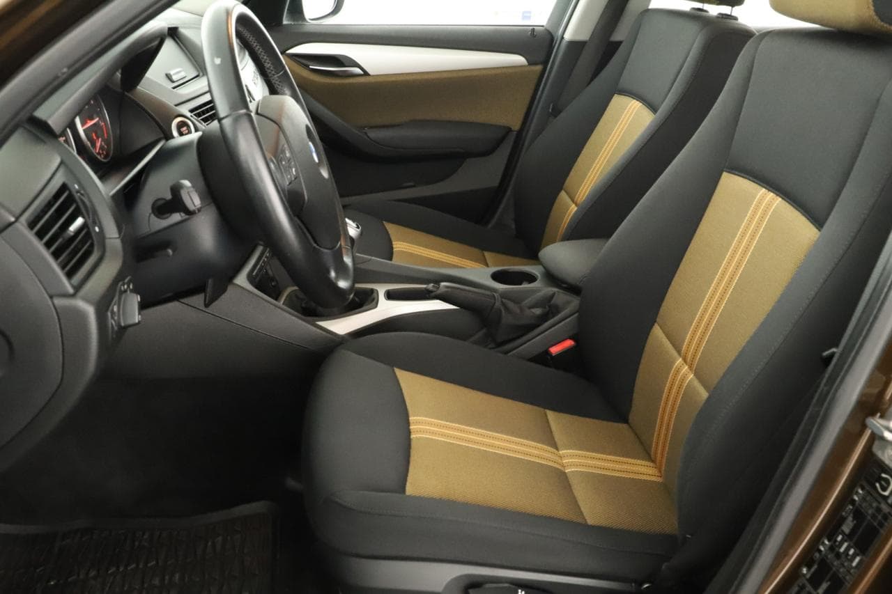 2010 BMW X1 - 20