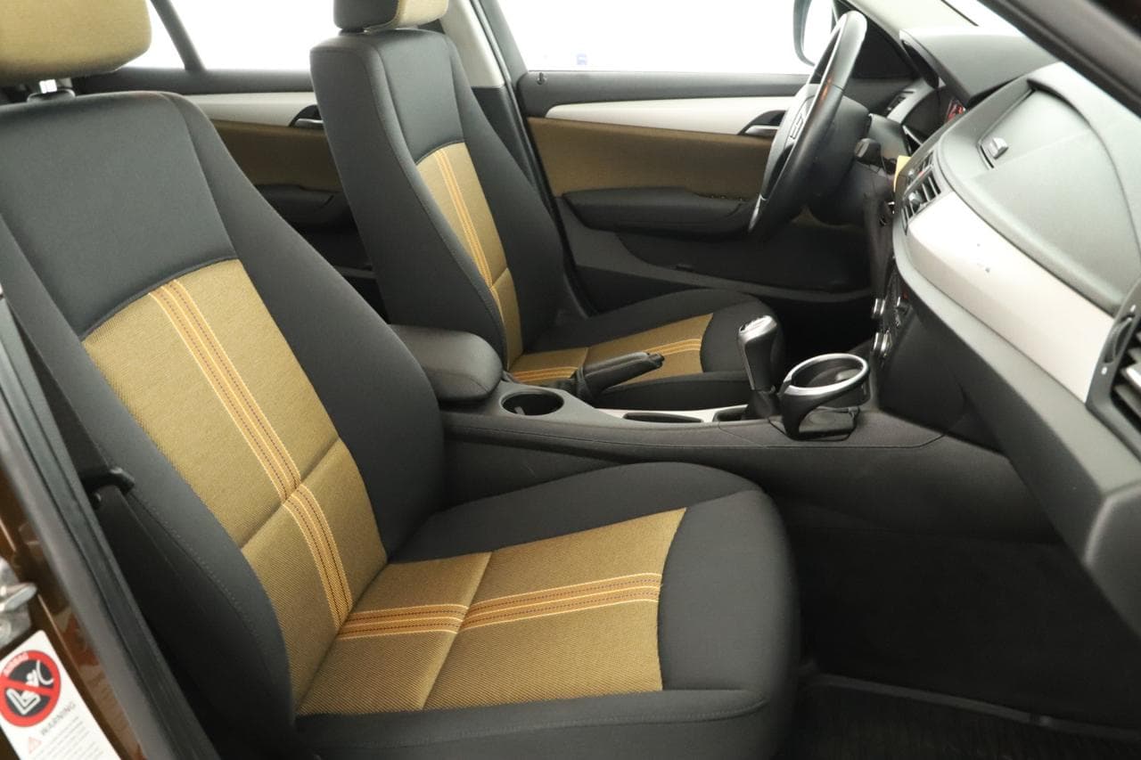 2010 BMW X1 - 29