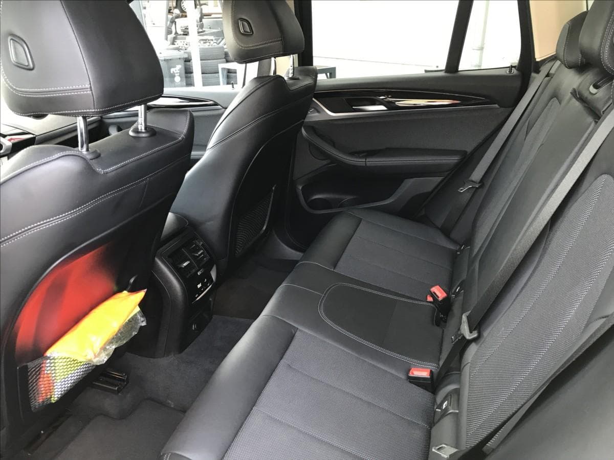 2020 BMW X3 - 11
