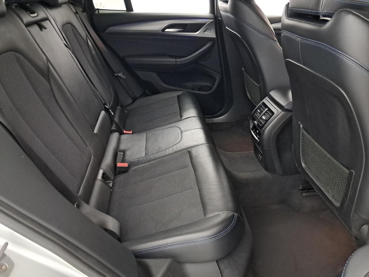 2020 BMW X3 - 18