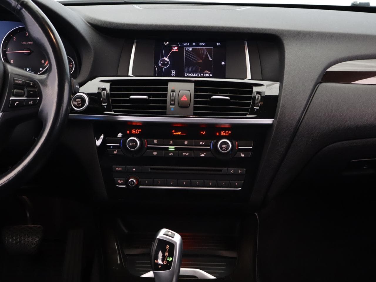 2015 BMW X3 - 28