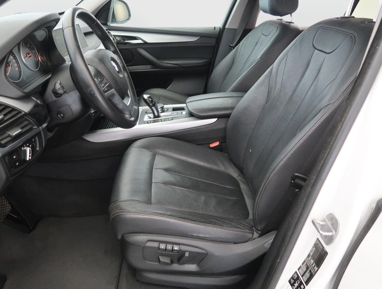 2018 BMW X5 - 16