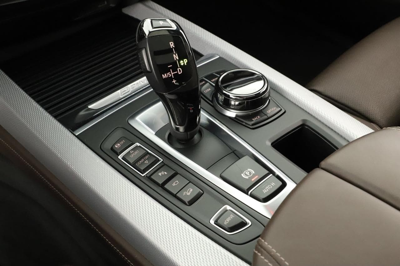 2017 BMW X5 - 24