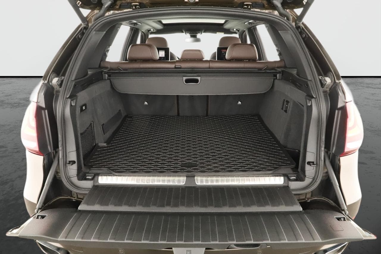 2017 BMW X5 - 26