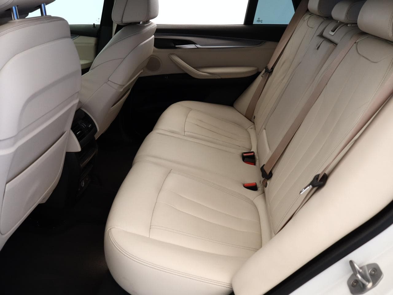 2017 BMW X5 - 23
