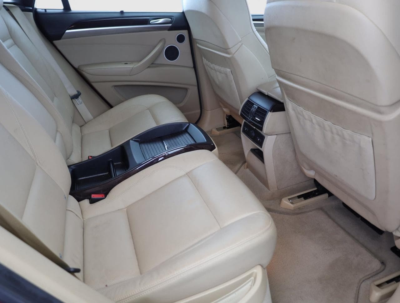 2010 BMW X6 - 15