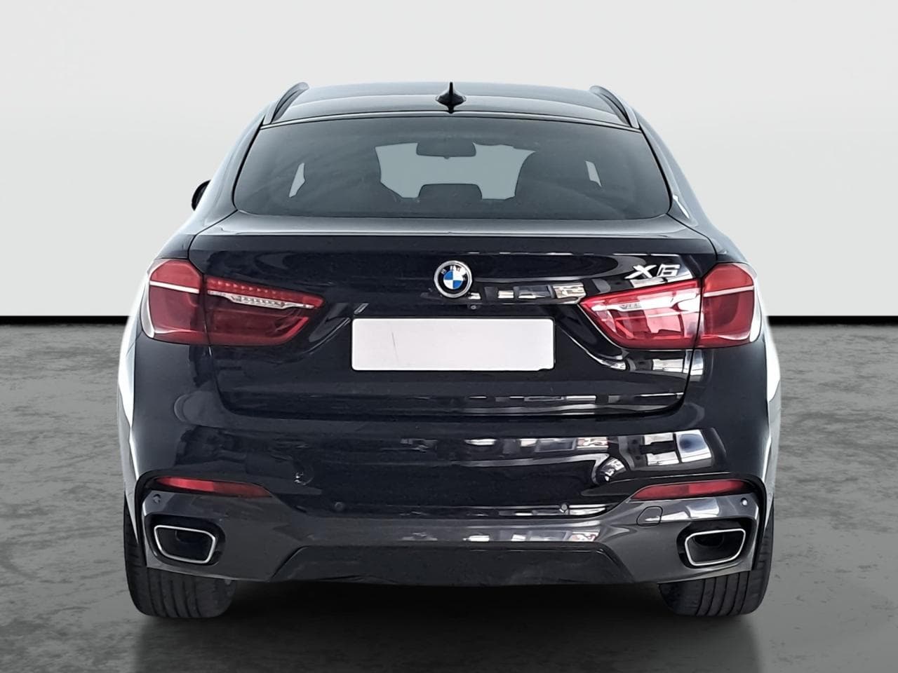 2017 BMW X6 - 11