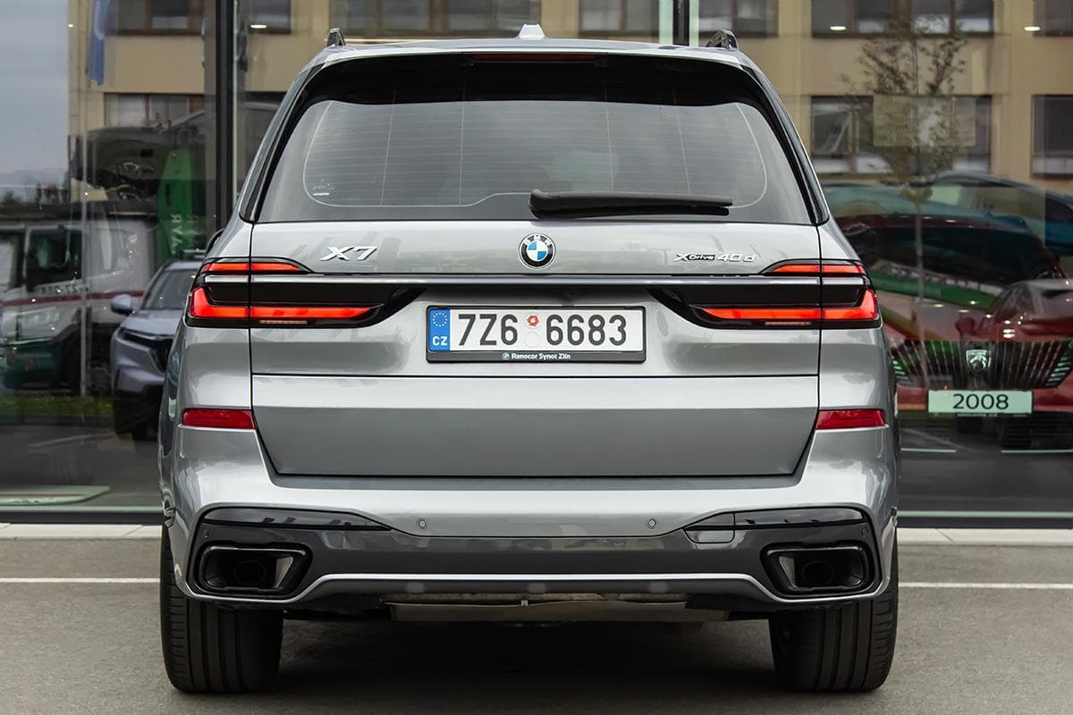 2023 BMW X7 - 7