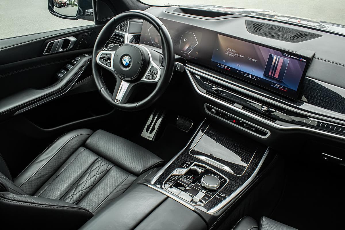2023 BMW X7 - 15