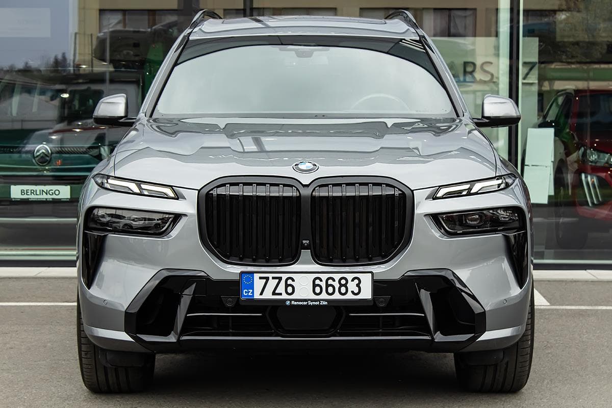 2023 BMW X7 - 2