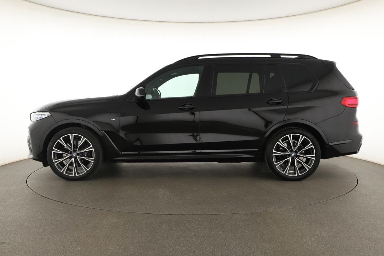 2021 BMW X7 - 4