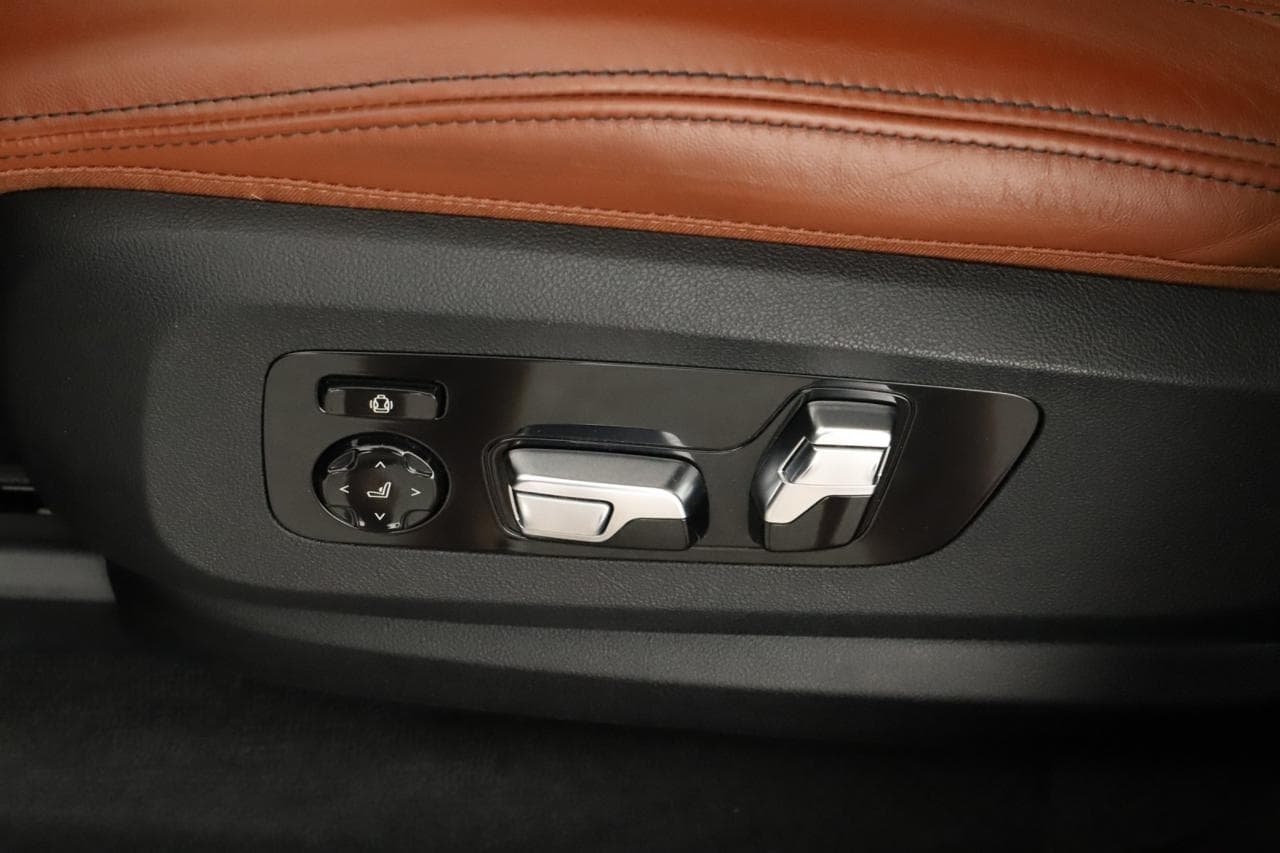 2022 BMW X7 - 17
