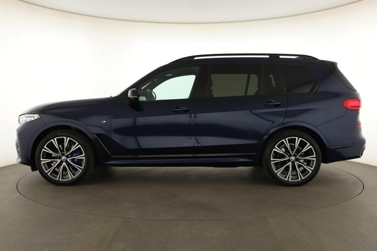 2022 BMW X7 - 4