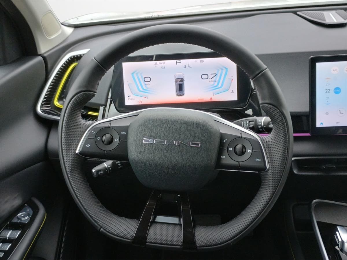 2025 BAIC X55 - 12