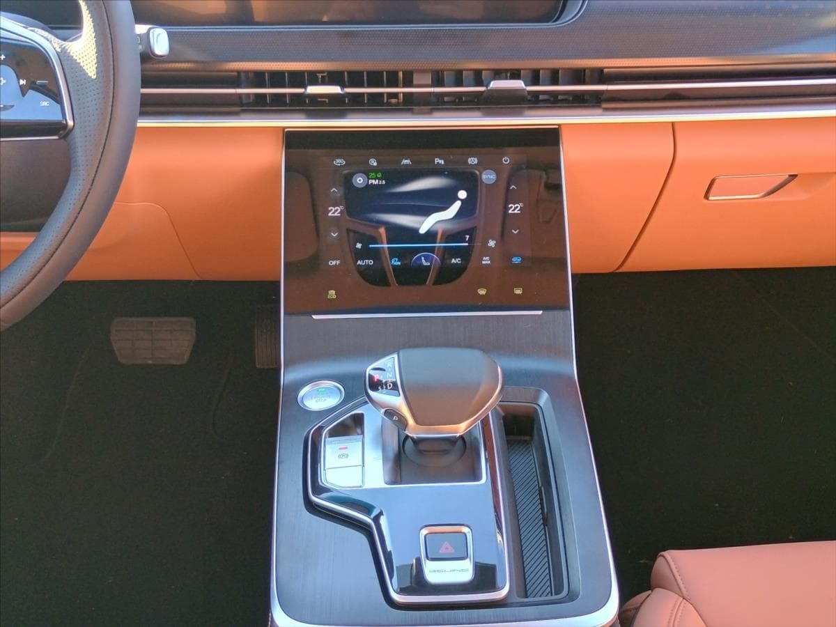 2025 BAIC X7 - 11